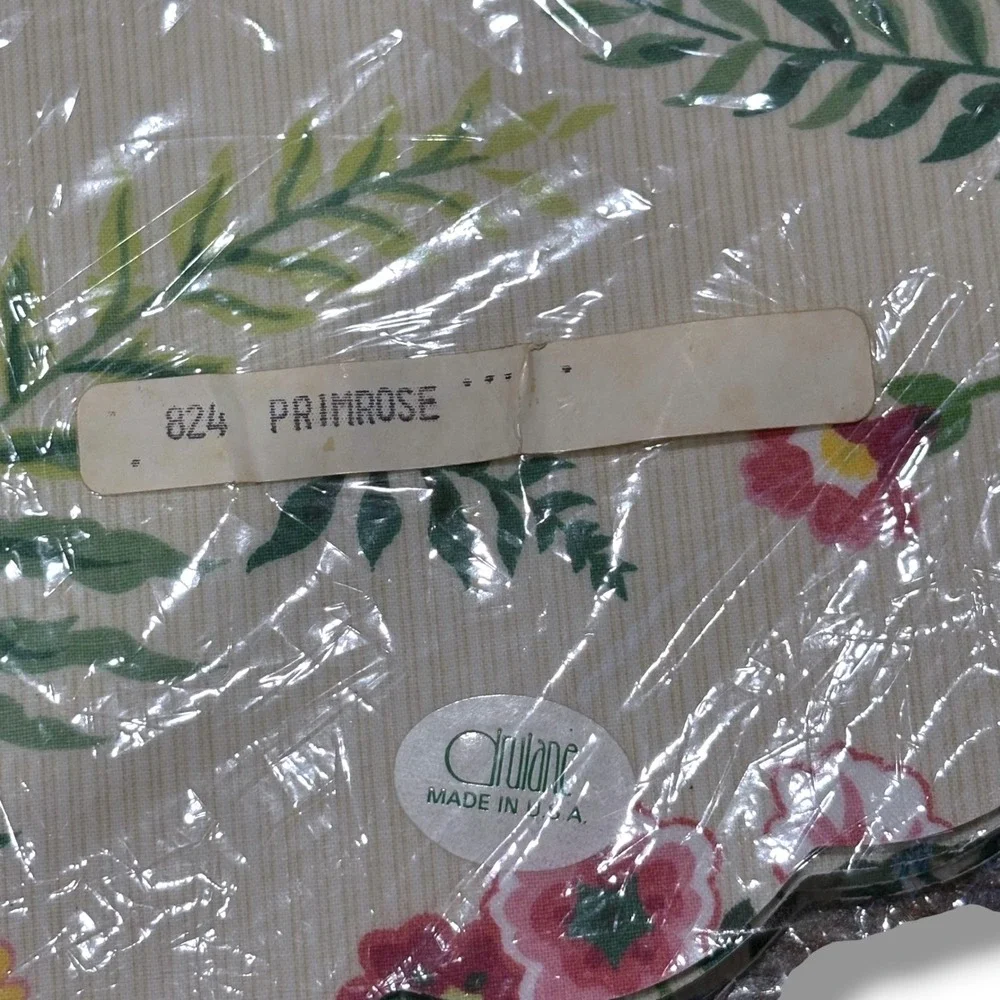Vintage Drulane Primrose Floral Scalloped Oval Vinyl Placemats Set of 6 Cream